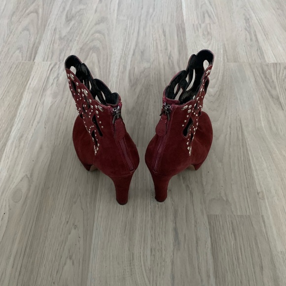 Alaia burgundy suede studded grommet rivet cutout - Picture 2 of 8